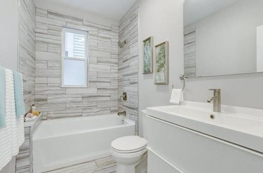 Photo - 19 Highland St Unit 1