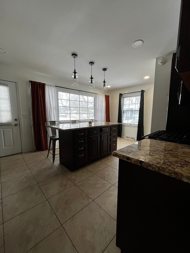 Photo - 3 Old Post Rd