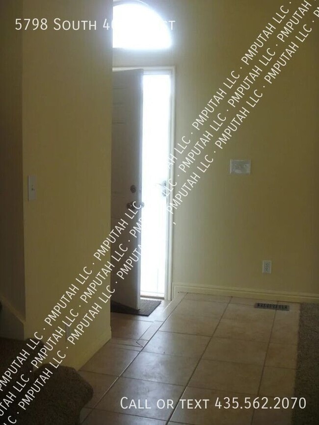 Photo - 5798 4050 W St