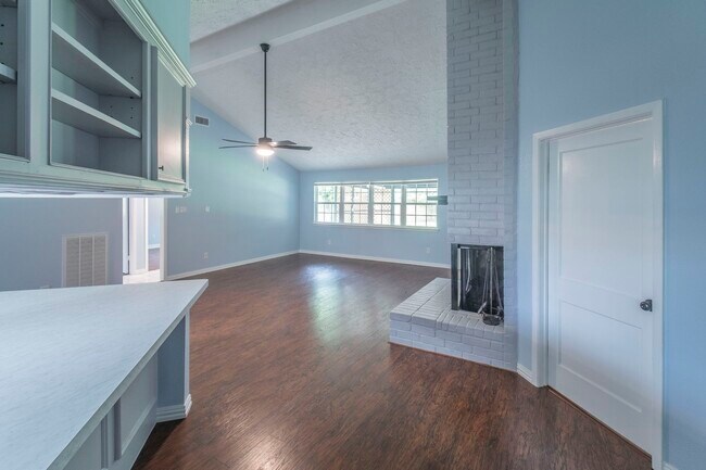 Photo - 22203 Spring Gate Dr