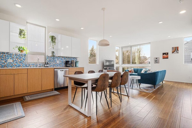 Photo - 2214 E Terrace St Unit ID1324832P