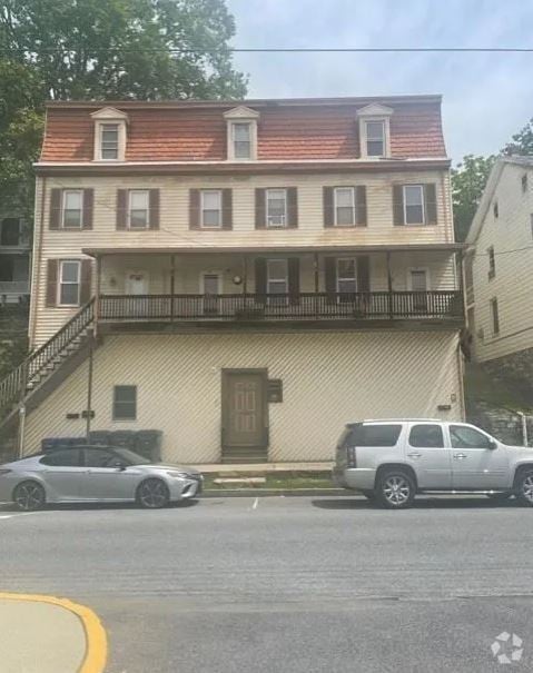 Building Photo - 15 S 2nd St Rental