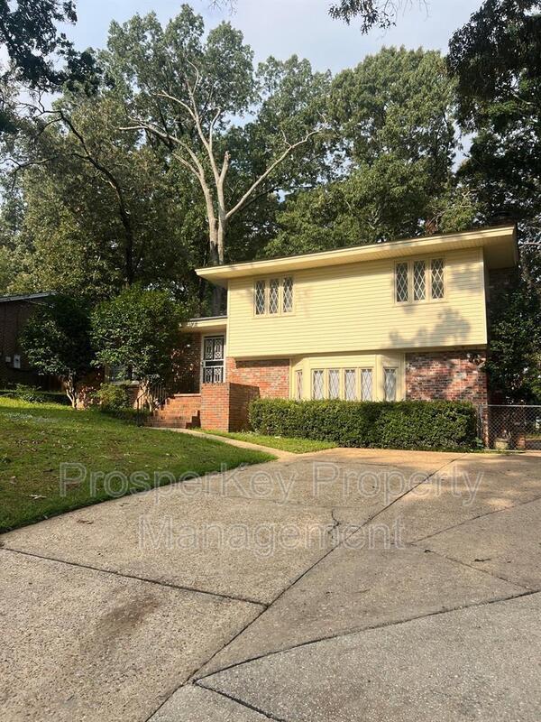 Building Photo - 706 Joryne Dr Rental