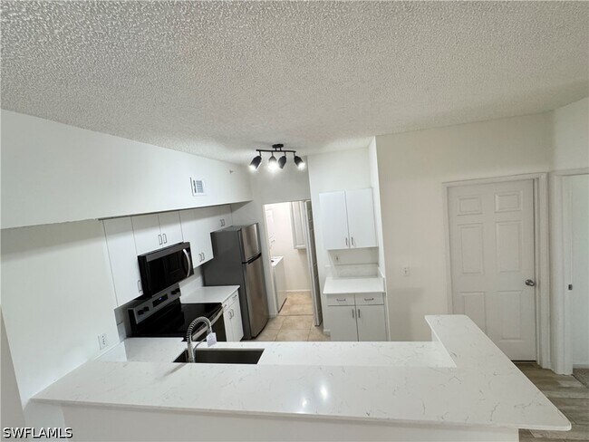 Building Photo - 1830 Florida Club Cir Unit 4304