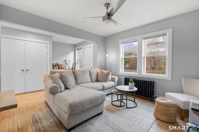 Photo - 7 Willowbrook Pl