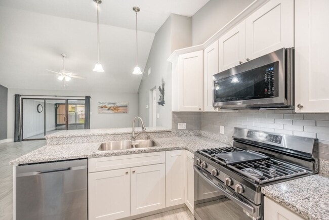 Photo - 1381 Byrd Ct