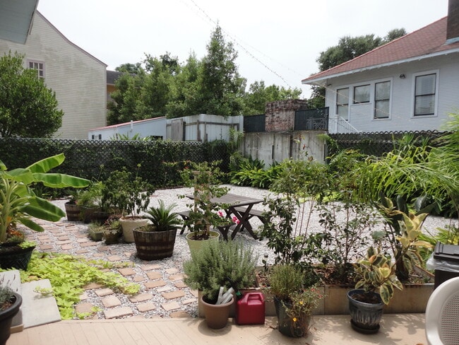 Commom Area - 1544 Camp St Unidad 9