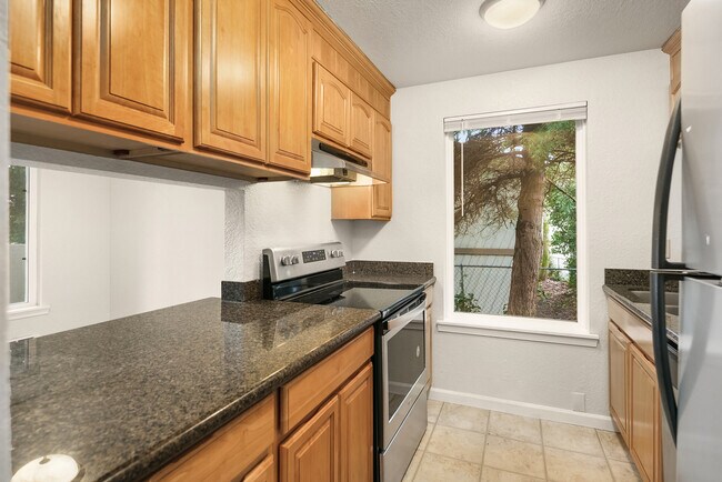 Photo - 10012 NE 117th Ct Unit #1