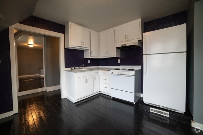 Building Photo - 895 Howard St Rental