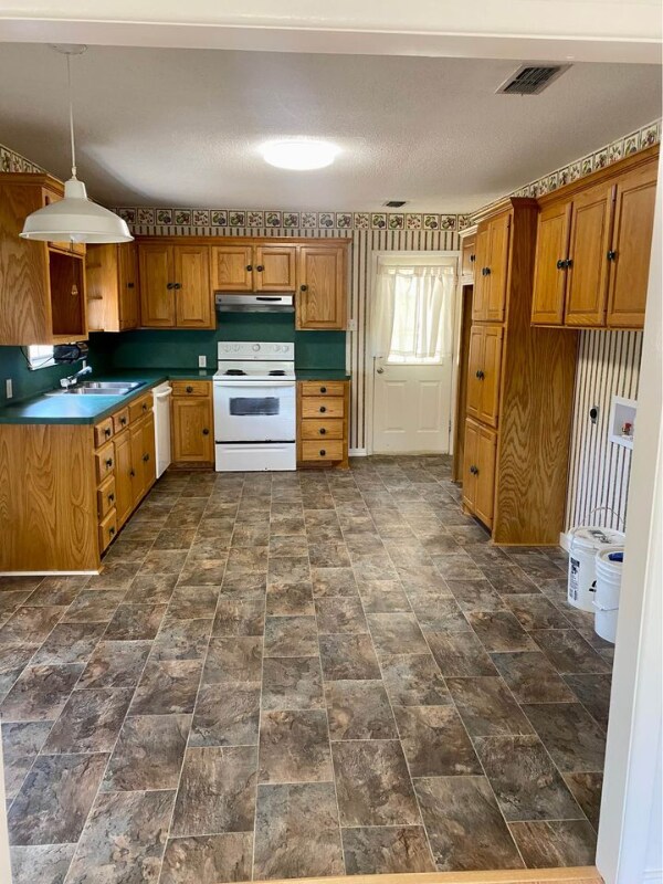 Photo - 157 Private Rd 2007