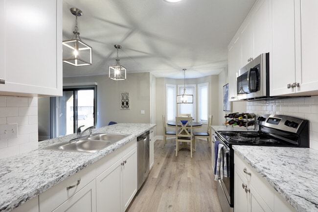 Photo - Oak Tree Apartments