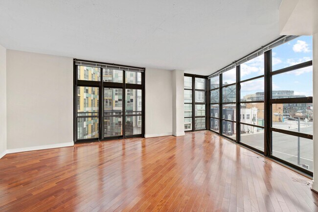 Photo - 2120 Vermont Ave NW