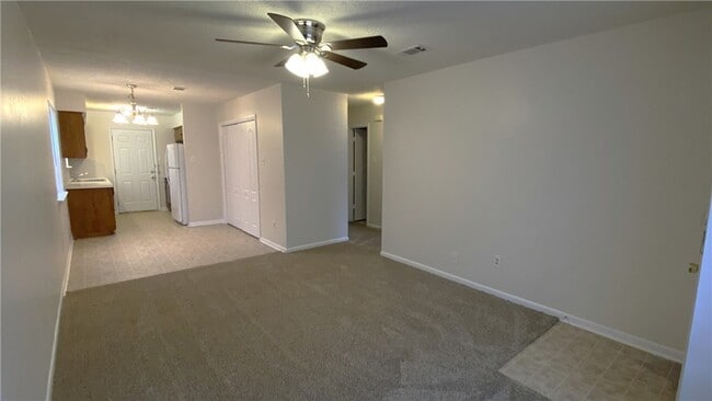 Photo - 3317 Longleaf Cir