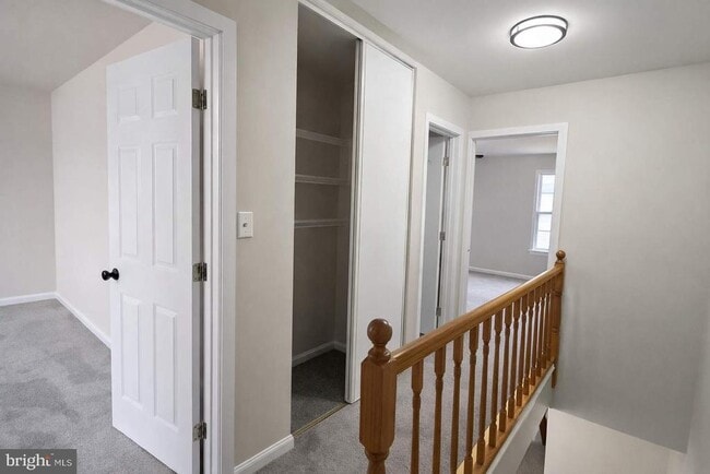 Photo - 5605 Larson Ct