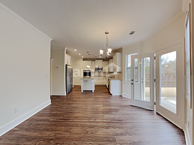 Photo - 213 Orchard Trail