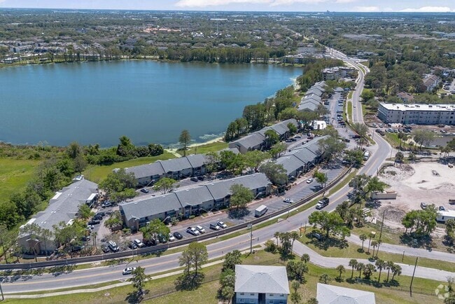 Building Photo - Bella Lago Apartments