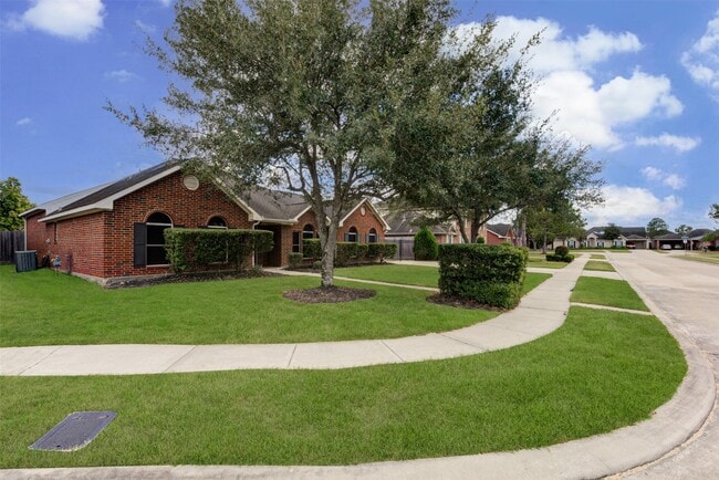 Photo - 3403 Kerr Ln