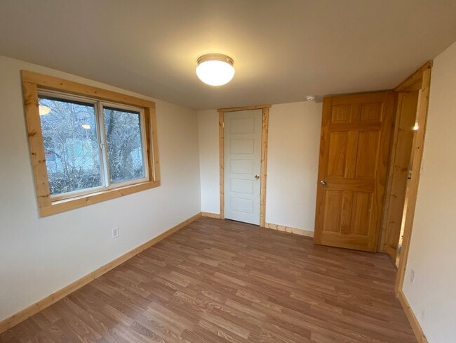 Photo - 102 S O St
