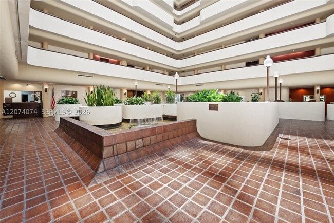 600 Biltmore Way Unit 1214