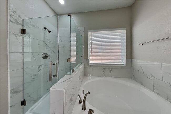 Photo - 16415 Lapis River Dr