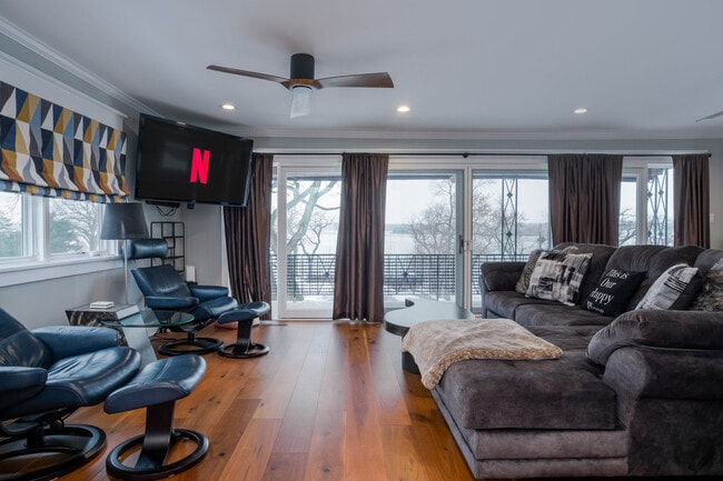 Photo - 10 N Pistakee Lake Rd Unidad ID1374789P