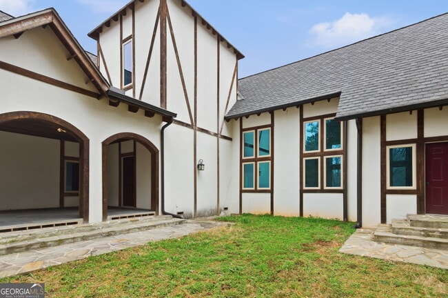 Building Photo - 1776 Old Country Pl