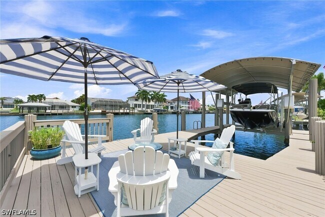 Photo - 383 Seabee Ave
