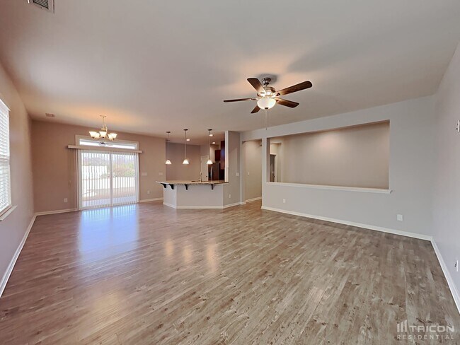 Photo - 932 Avondale Dr