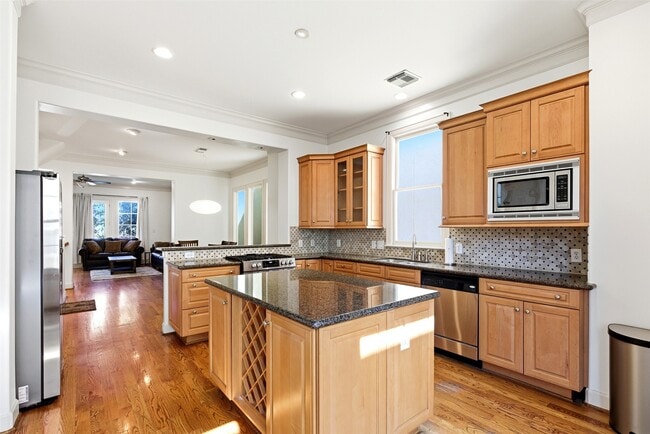 Photo - 1408 Rosedale St