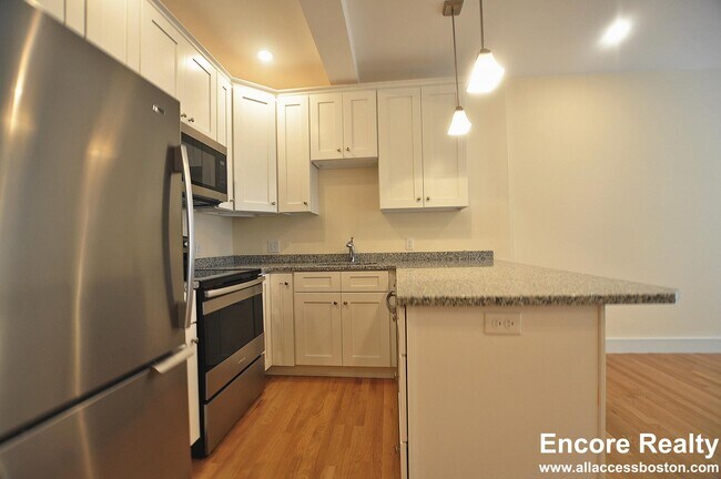 Photo - 877 Beacon St Unit 12