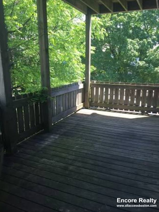 Photo - 4 Adella Pl Unit 2