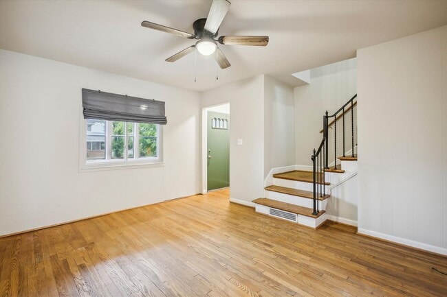Photo - Stylish NE DC 2BR/1.5BA Townhome with Space, Comfort & Charm
