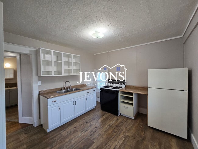 Building Photo - 402 S 7th Ave Unit B Rental
