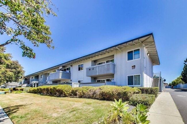 Building Photo - 35750 Bettencourt St Unit 49