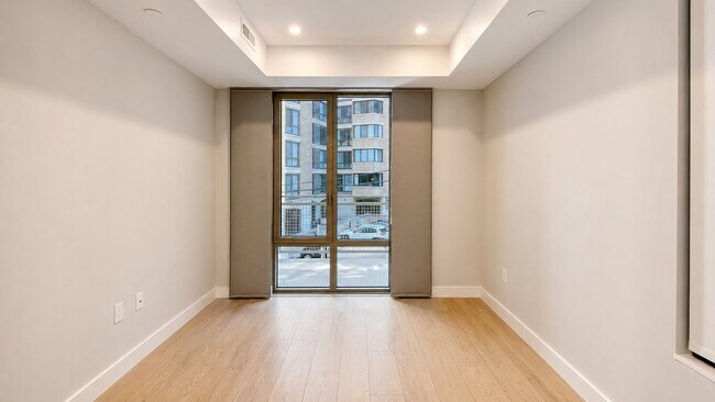 Photo - 1224 M St NW Unit 206