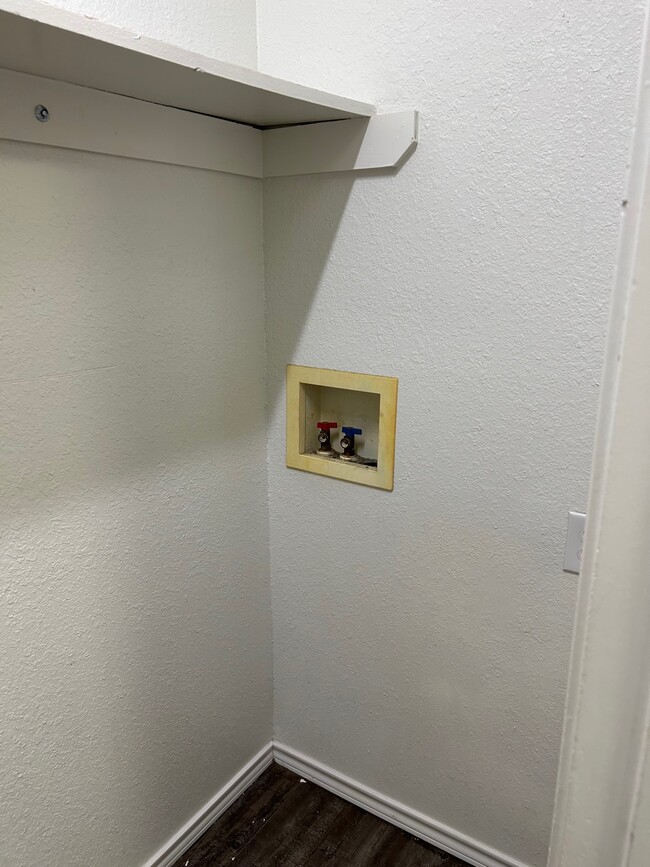 Photo - 434 S Nixon St