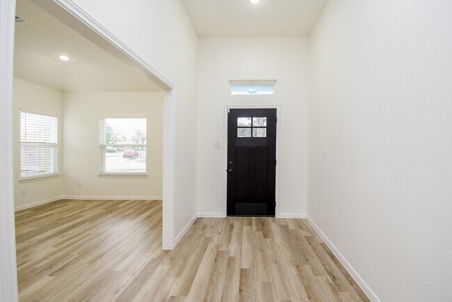 Photo - 2139 Counter Point Dr