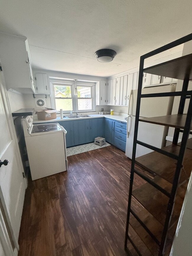 Building Photo - 60-62 Hastings Street Unit 62 (2FL)