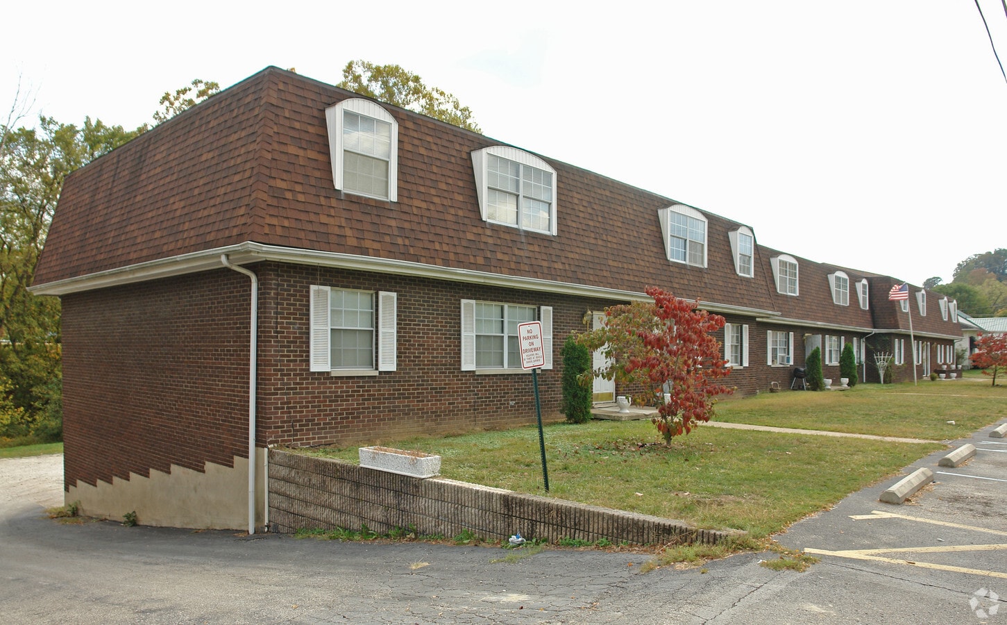 Photo - Lynndale Apartments