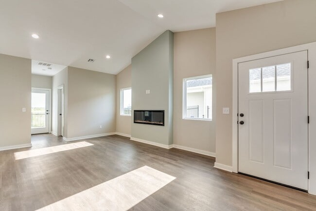 Photo - Area151-Cromwell Plan