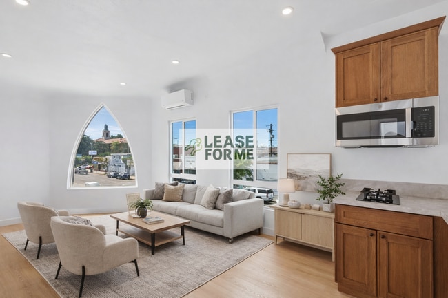 Building Photo - 8959 Hargis St Unit 3