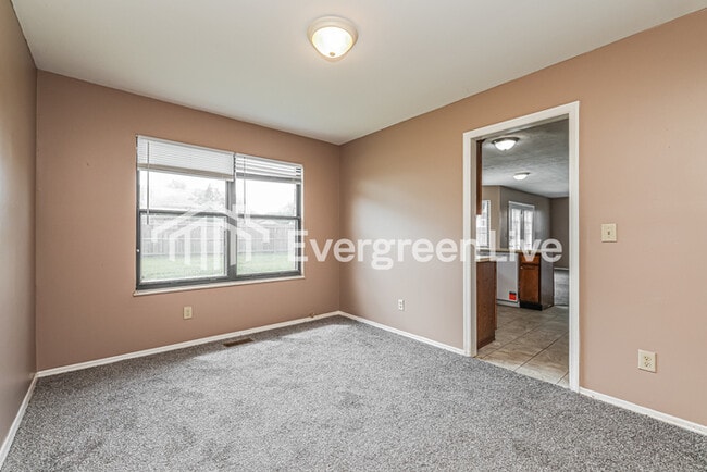 Photo - 8789 Trowbridge Way