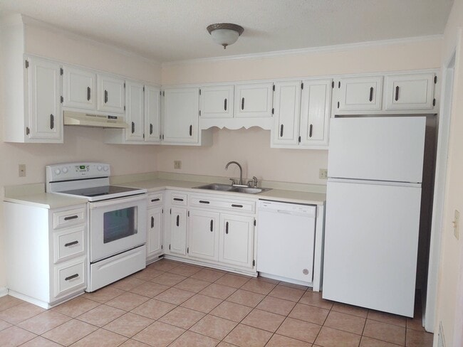 Building Photo - 251 Knight Dr Unit 20