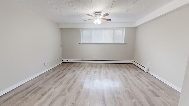 Building Photo - 50 Water St Unit 12A