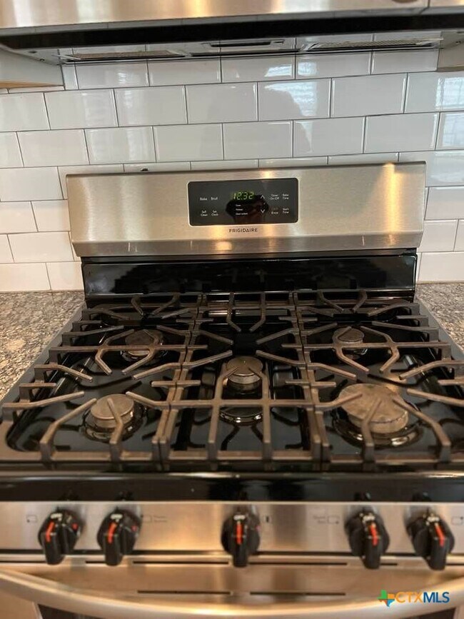 Photo - 448 Mallow Dr