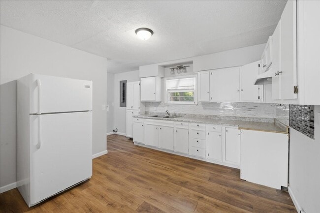 Photo - 2448 N Irwin St