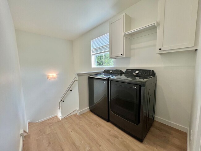 Photo - 216 E Hurd St Unit 200