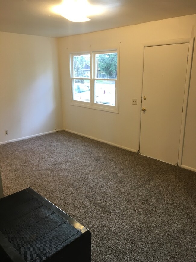 Photo - Tacoma/ Parkland duplex 2bdr 1 bath