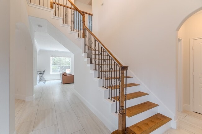 7 Stickley Ct