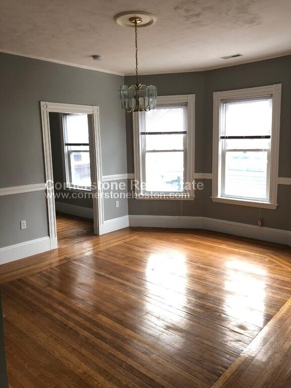 Photo - 122 Calumet St Unit 3